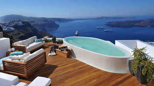 Aqua Luxury Suites